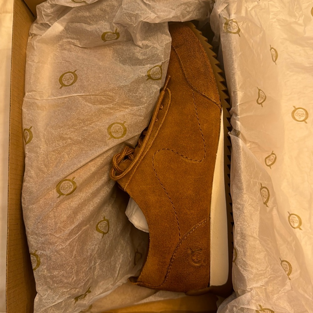 Born Lynn leather sneakers 7.5
